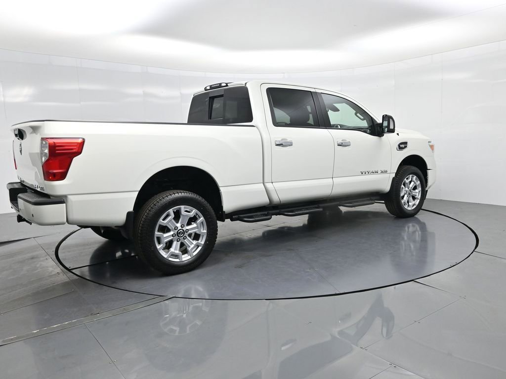 Used 2021 Nissan Titan SV w/ SV Convenience Package image 7