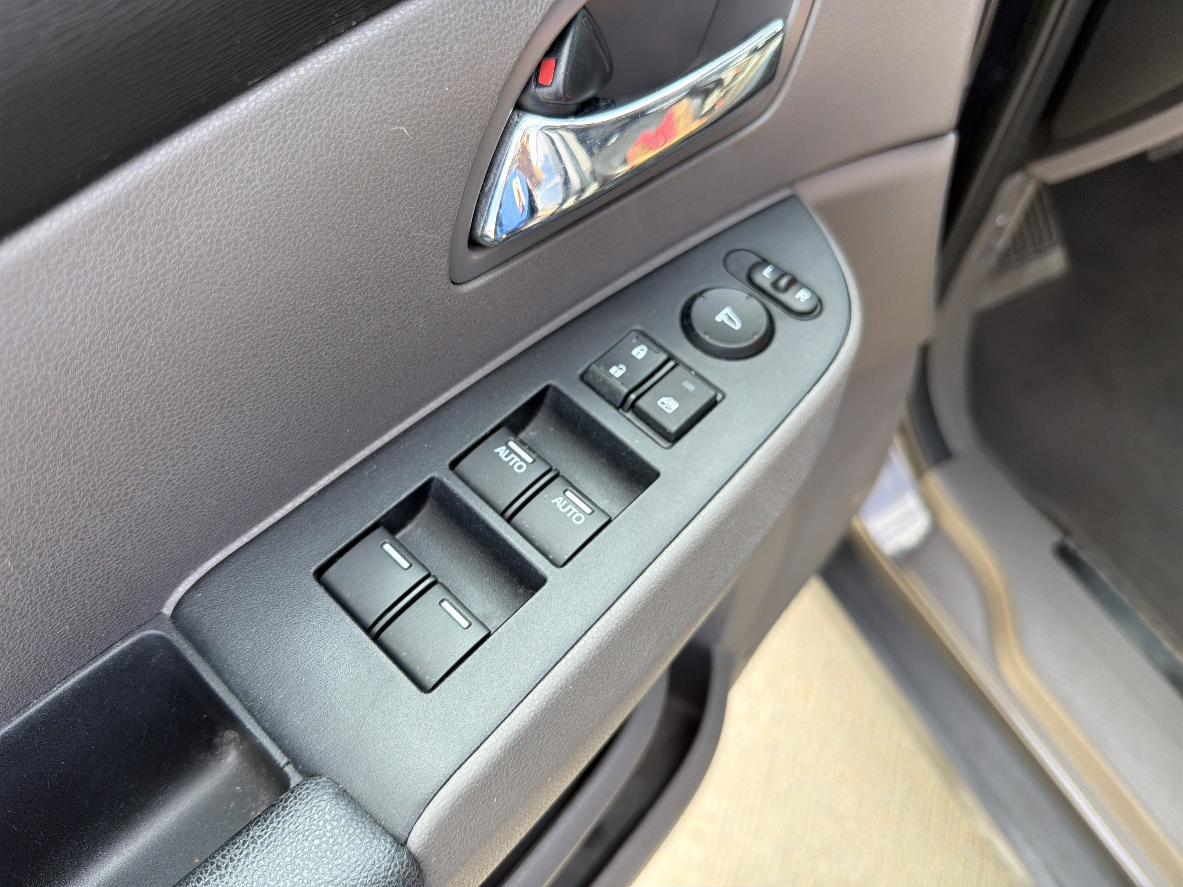 Used 2015 Honda Odyssey EX-L image 15