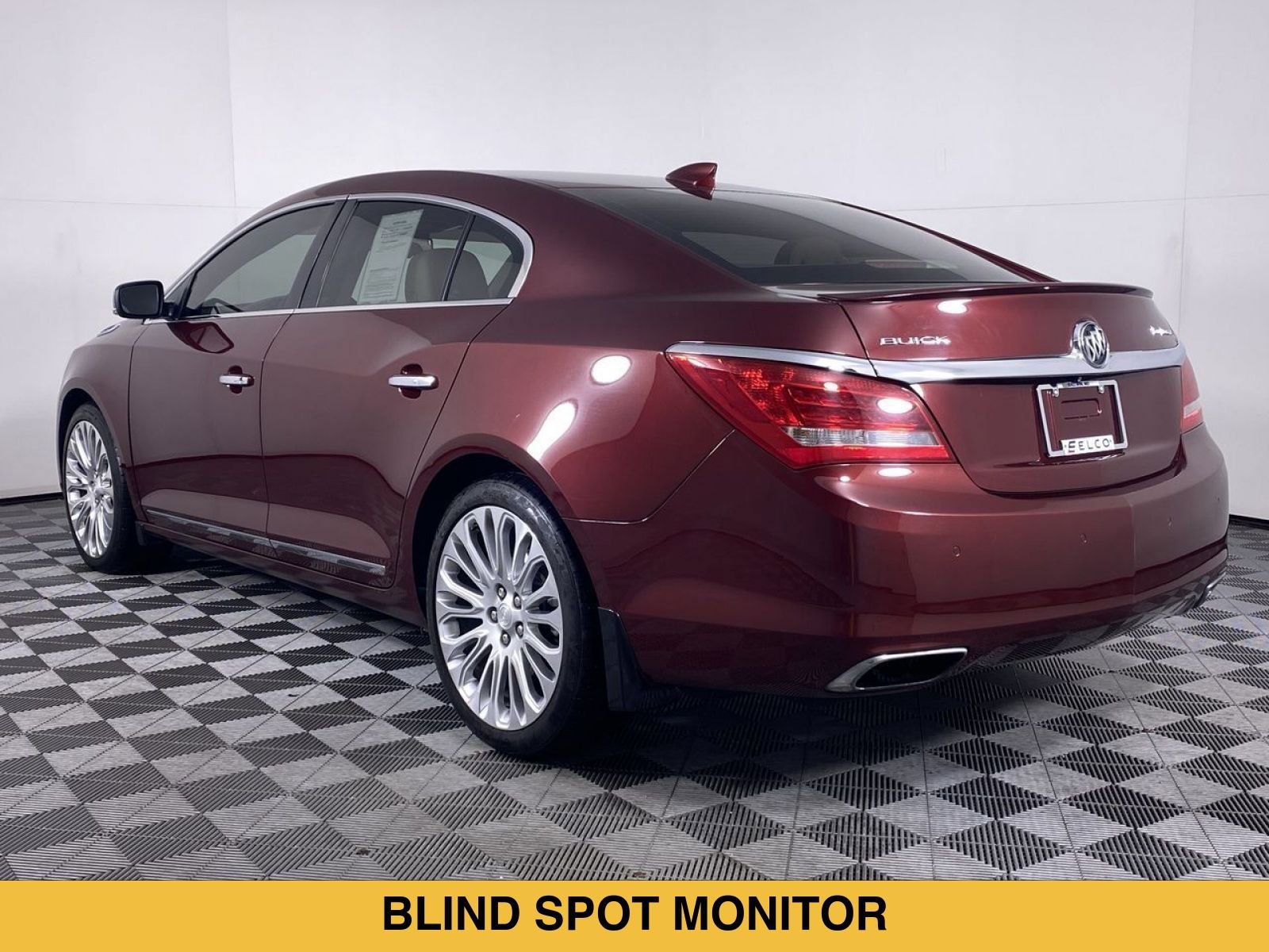 Used 2015 Buick LaCrosse Premium w/ Driver Confidence Package #1 FWD image 20