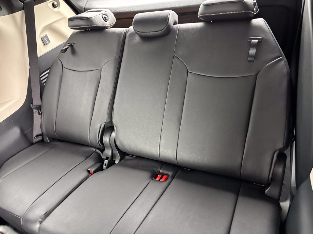 New 2026 Toyota Sienna Limited AWD/4WD image 32