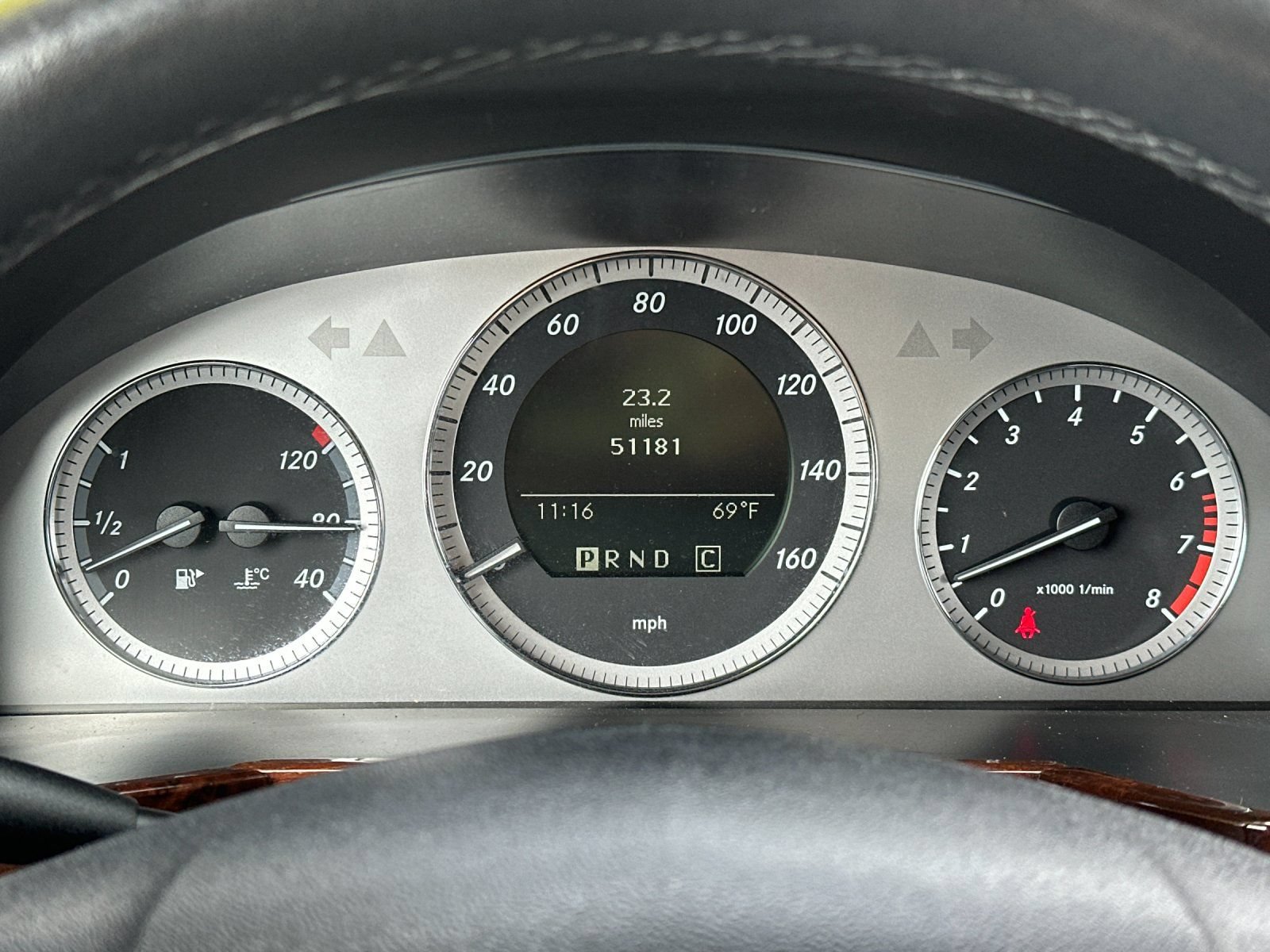 Used 2010 Mercedes-Benz GLK 350 4MATIC image 23