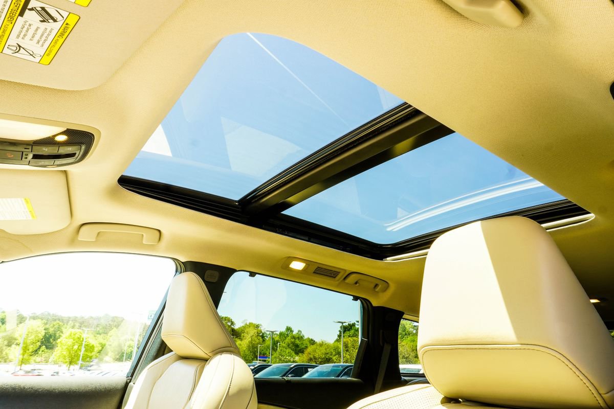 Used 2023 INFINITI QX60 Luxe w/ Performance Audio Package image 39