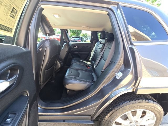 Used 2015 Jeep Cherokee Limited AWD/4WD image 28