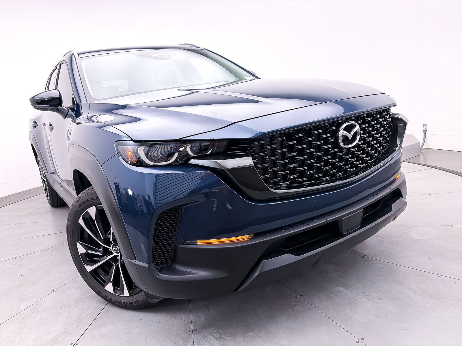 Used 2025 MAZDA CX-50 2.5 Hybrid w/ Weather Package image 9