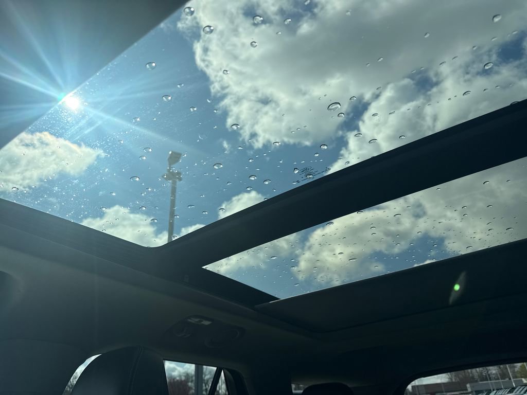 Used 2023 Ford Explorer XLT w/ Equipment Group 202A image 37