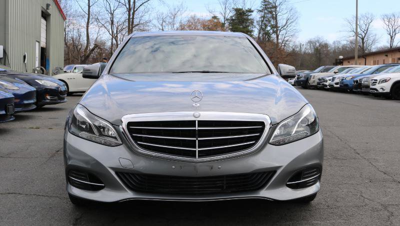 Used 2014 Mercedes-Benz E 350 4MATIC Sedan image 2