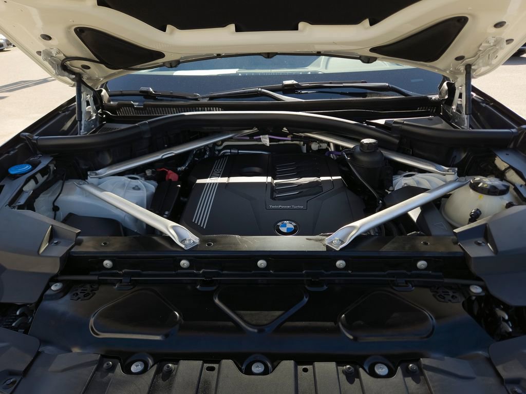 Used 2023 BMW X5 xDrive40i w/ Climate Comfort Package image 22