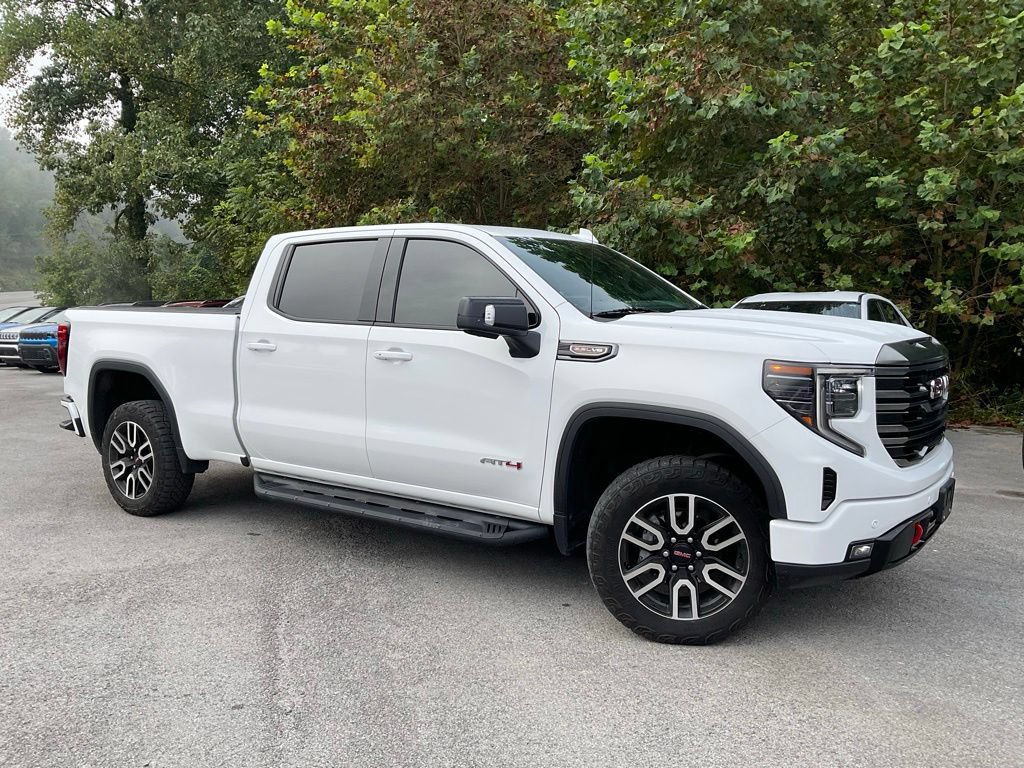 Used 2024 GMC Sierra 1500 AT4 w/ Technology Package AWD/4WD 360° Tour