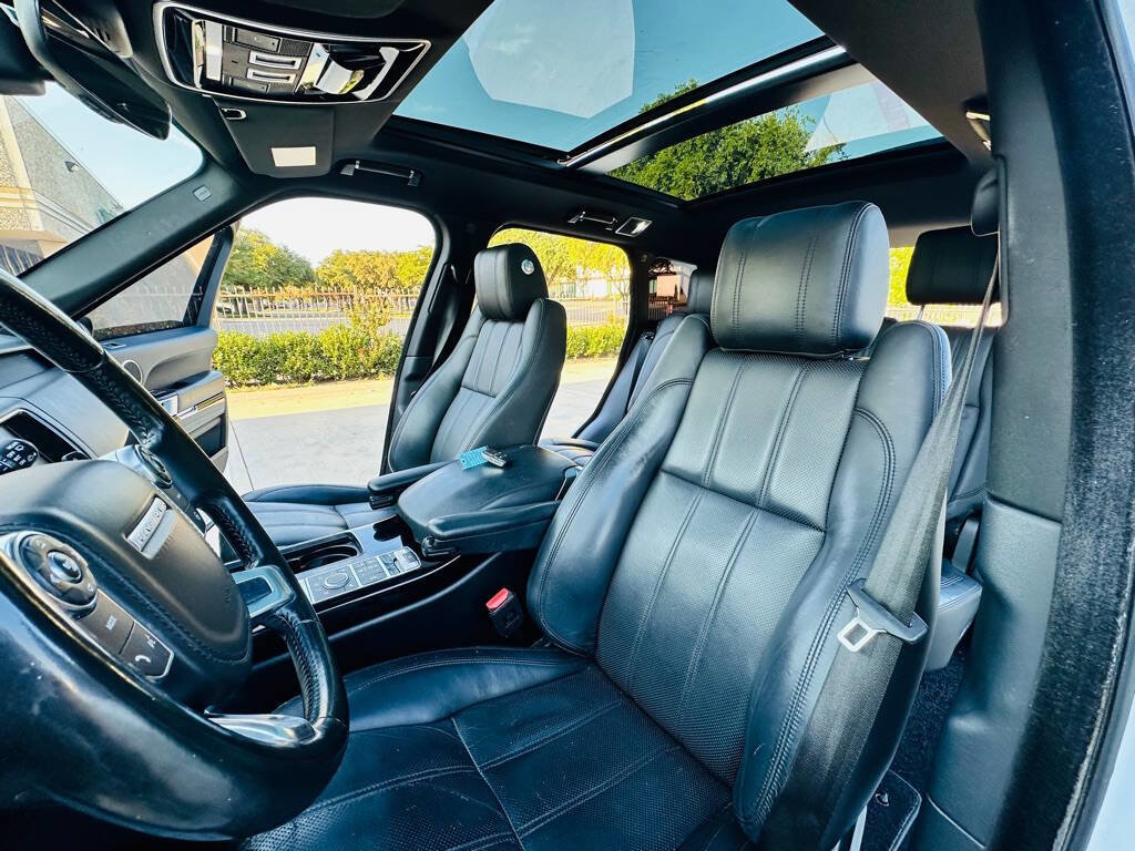 Used 2017 Land Rover Range Rover HSE image 12