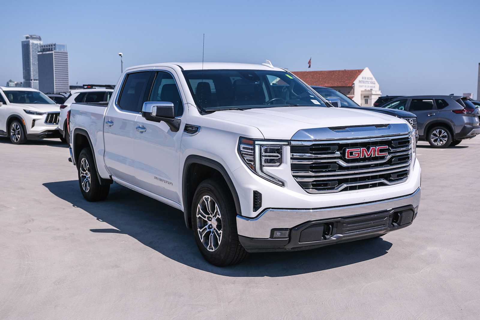 Used 2025 GMC Sierra 1500 SLT RWD image 3