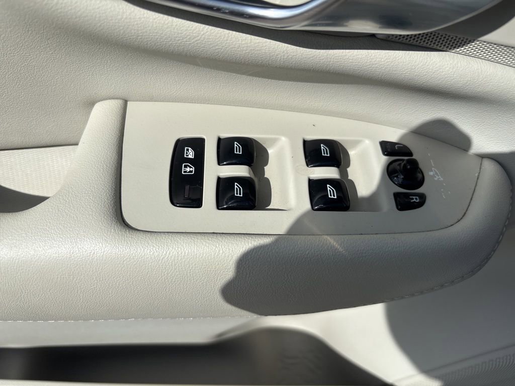 Certified 2023 Volvo XC90 B6 Plus w/ Protection Package Premier image 15