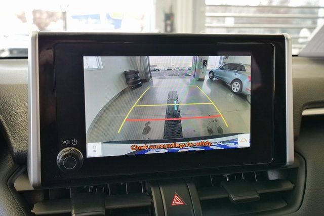 Used 2024 Toyota RAV4 XLE image 19