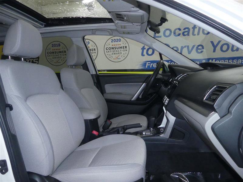 Used 2018 Subaru Forester 2.5i Premium w/ All-Weather Package AWD/4WD image 8