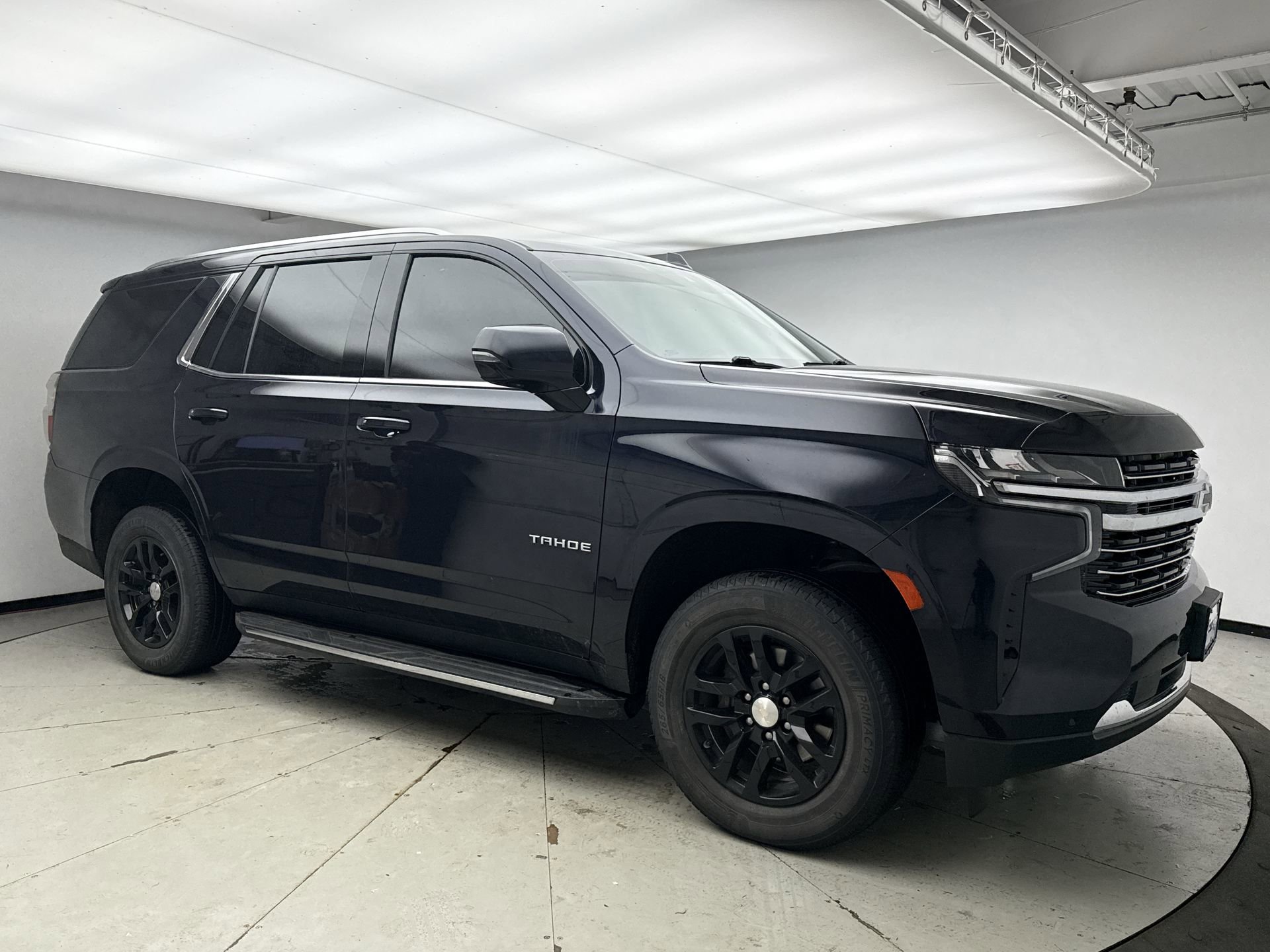 Used 2022 Chevrolet Tahoe LT w/ Luxury Package image 7
