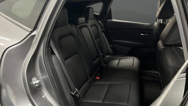 Used 2025 Nissan Murano SV AWD/4WD image 23