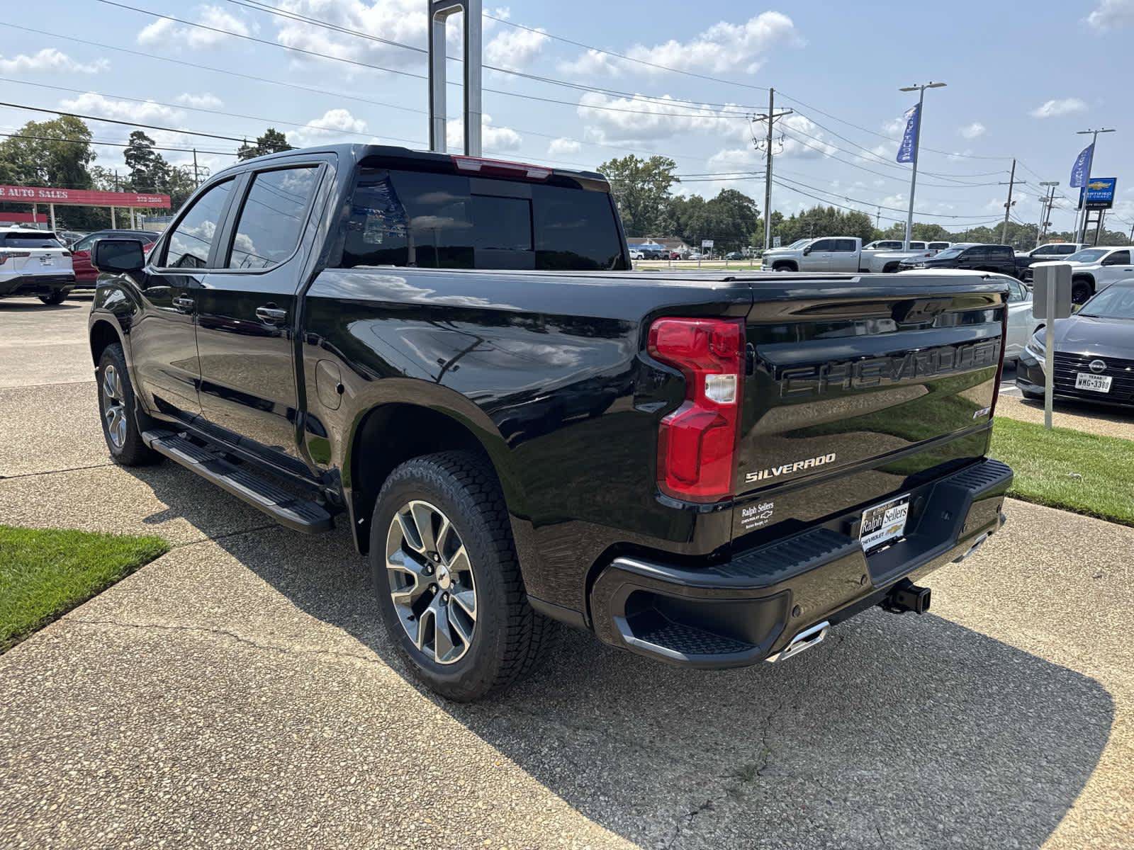 New 2026 Chevrolet Silverado 1500 RST w/ RST All Star Premium Package AWD/4WD image 4