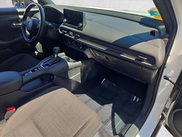 Certified 2025 Honda HR-V Sport image 21