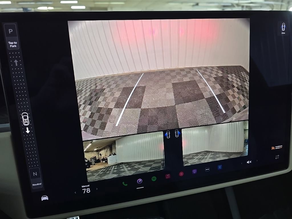 Used 2023 Tesla Model X Plaid image 26