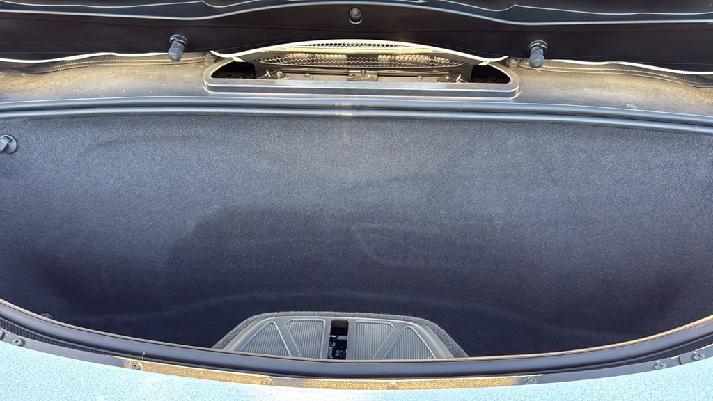 Used 2025 Chevrolet Corvette Stingray Convertible w/ 1LT image 27