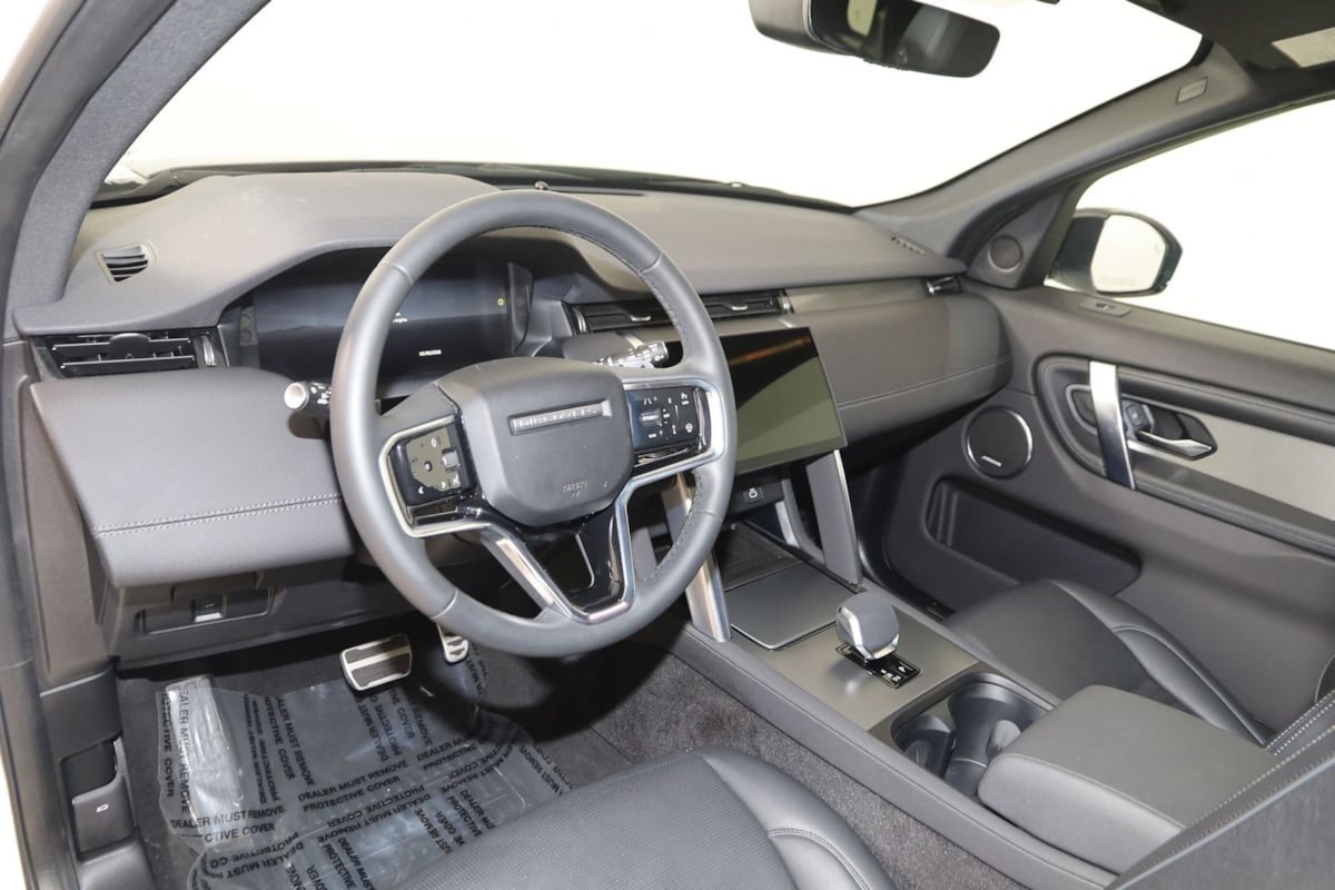 Used 2024 Land Rover Discovery Sport Dynamic SE AWD/4WD image 27