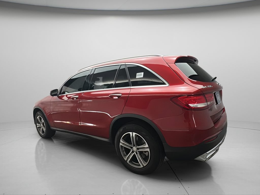 Used 2016 Mercedes-Benz GLC 300 4MATIC image 4