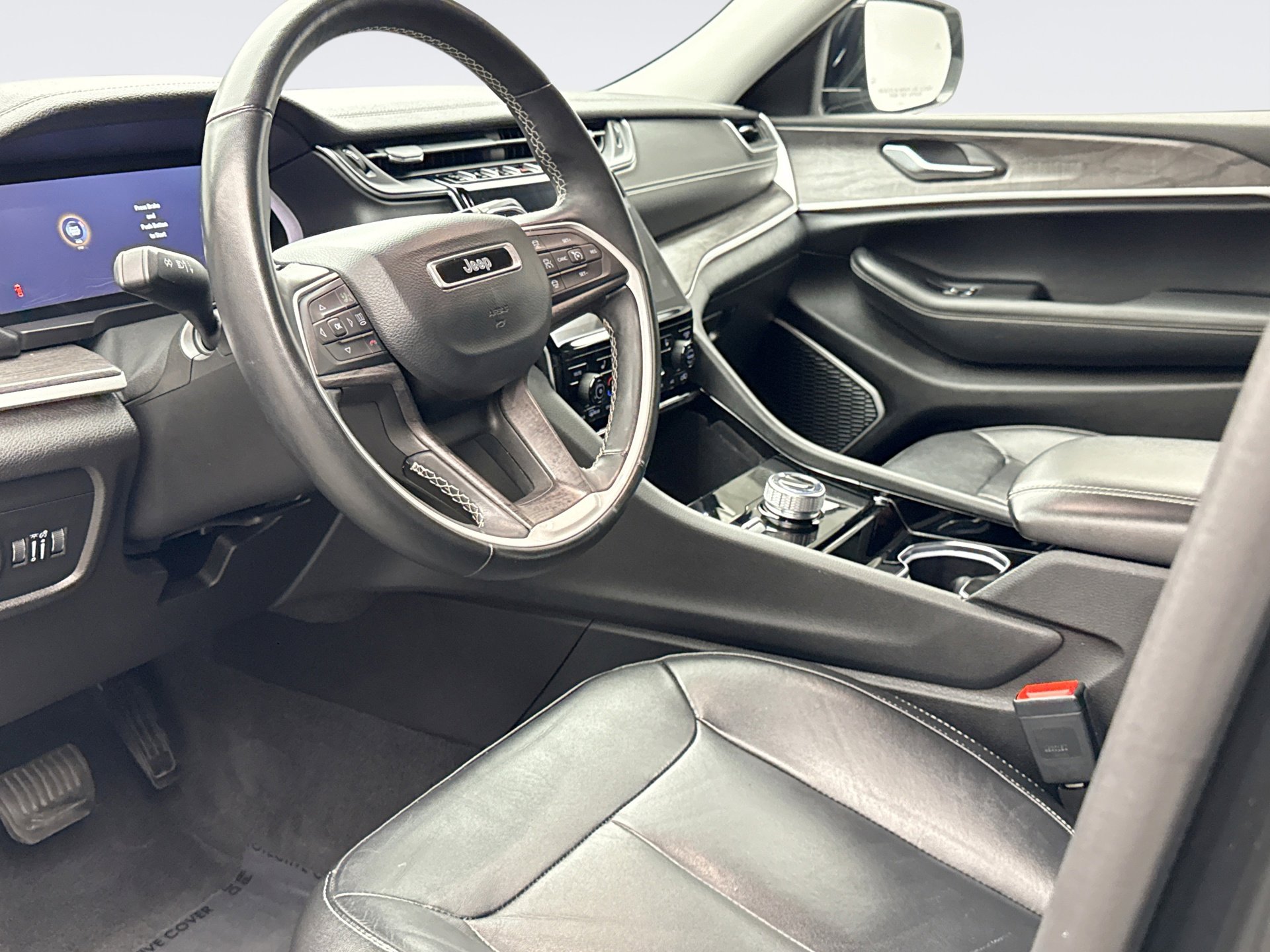 Used 2022 Jeep Grand Cherokee L Limited image 10