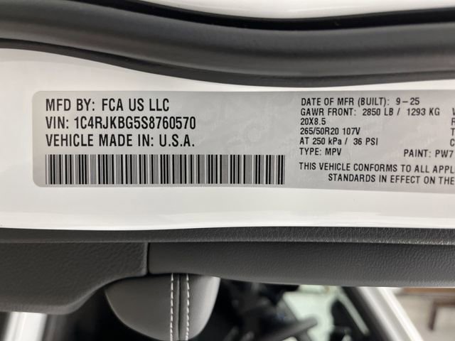 New 2025 Jeep Grand Cherokee L Limited w/ Luxury Tech Group II image 41