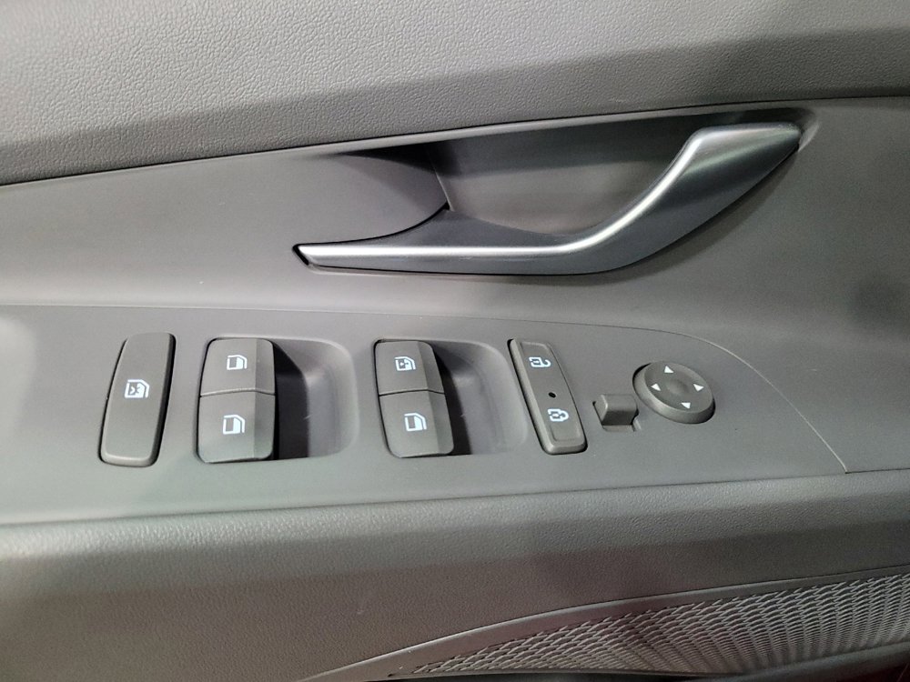 Used 2023 Hyundai Elantra SEL w/ Convenience Package FWD image 27