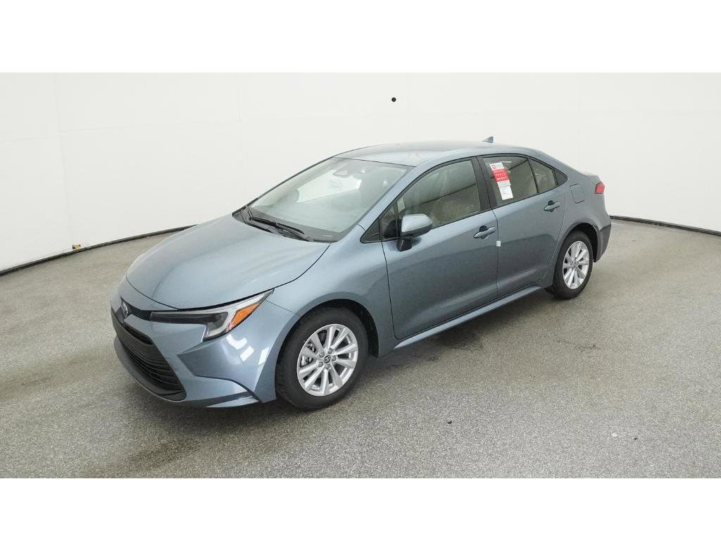 New 2025 Toyota Corolla LE