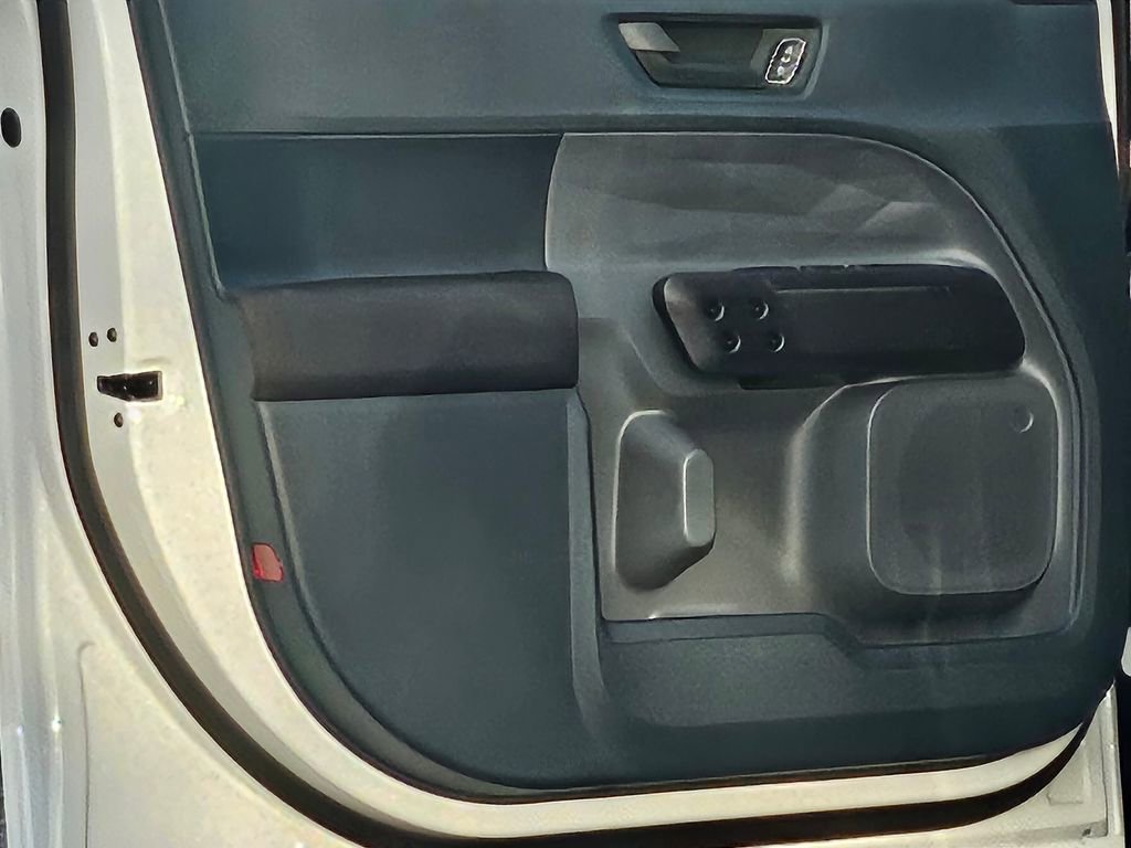 New 2026 Ford Maverick XL image 29