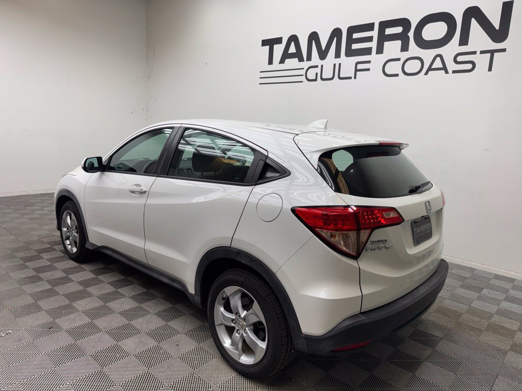 Used 2016 Honda HR-V LX image 7