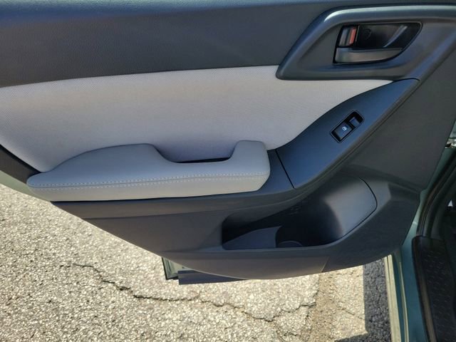 Used 2016 Subaru Forester 2.5i Premium w/ Popular Package #2 AWD/4WD image 13