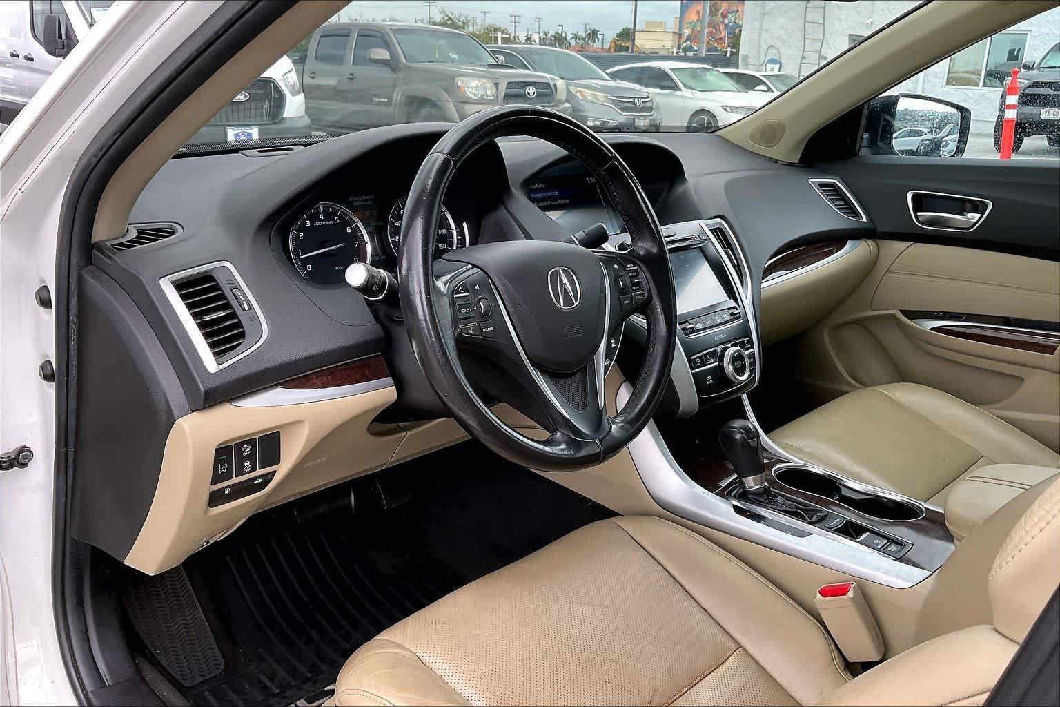 Used 2019 Acura TLX w/ Technology Package FWD image 2