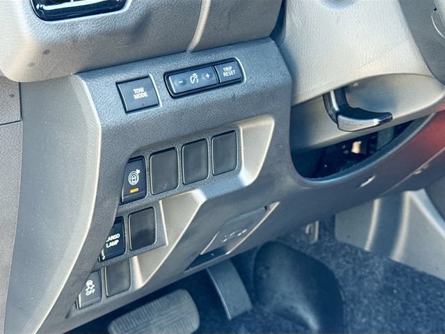 Used 2025 Nissan Frontier Pro-X RWD image 10