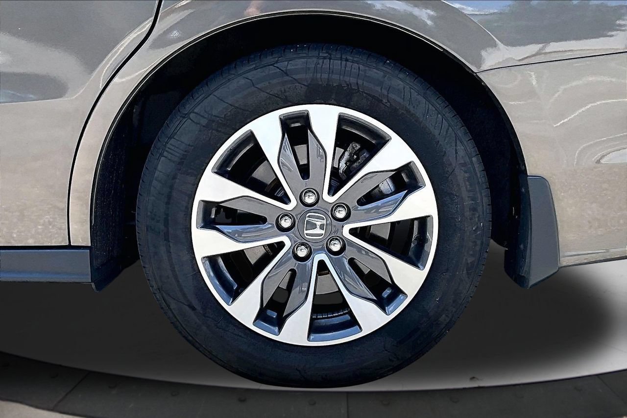 Used 2023 Honda Odyssey EX-L image 35