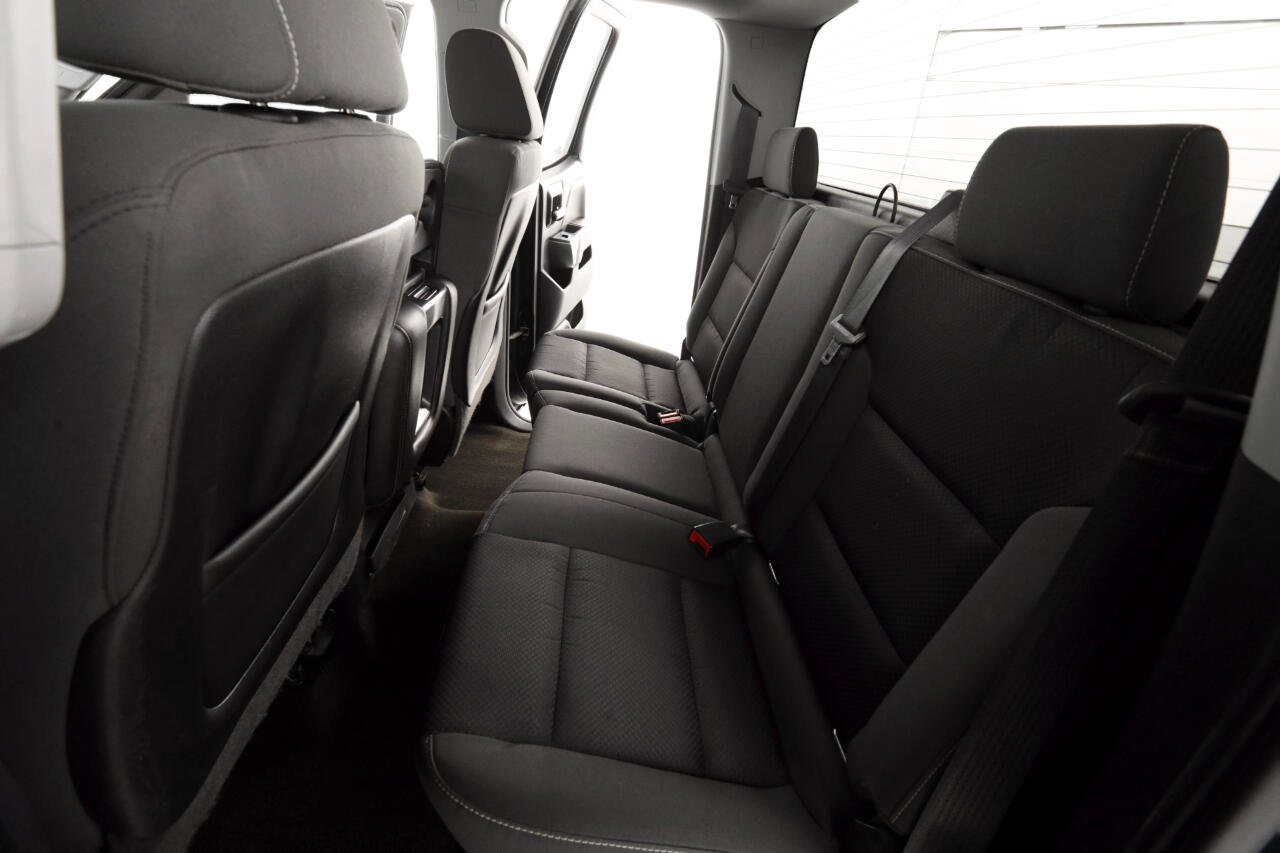 Used 2015 Chevrolet Silverado 1500 LT image 24