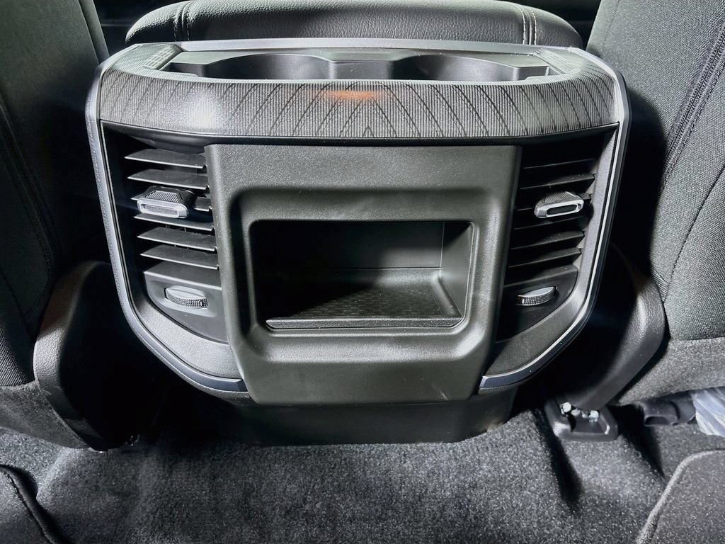 New 2026 RAM 1500 Express AWD/4WD image 15