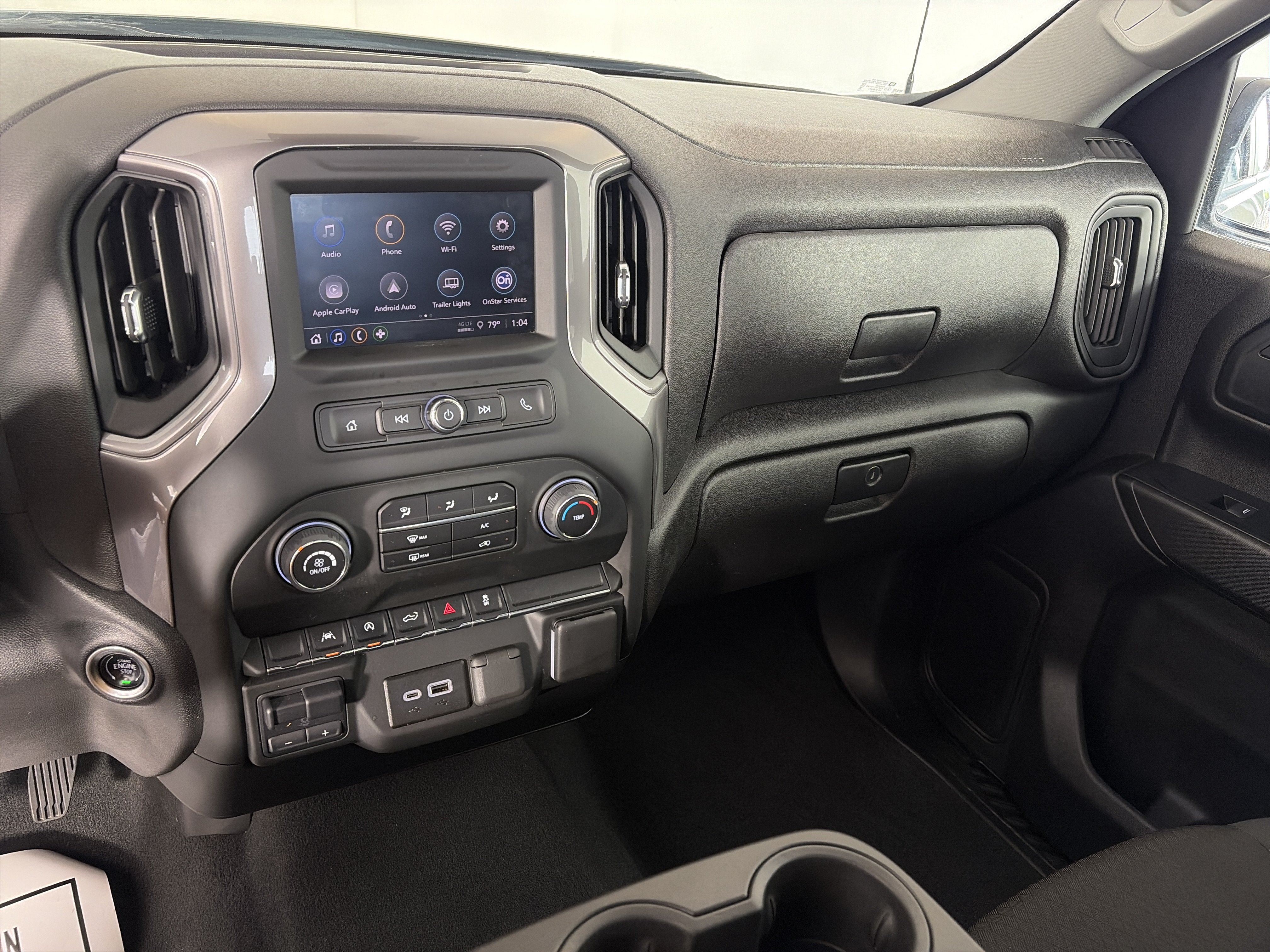 Used 2024 Chevrolet Silverado 1500 Custom w/ Rally Edition AWD/4WD image 4