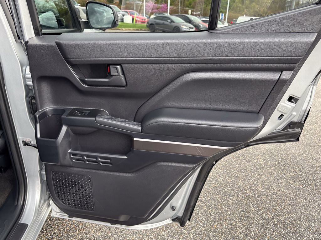 Certified 2025 Toyota 4Runner SR5 image 43