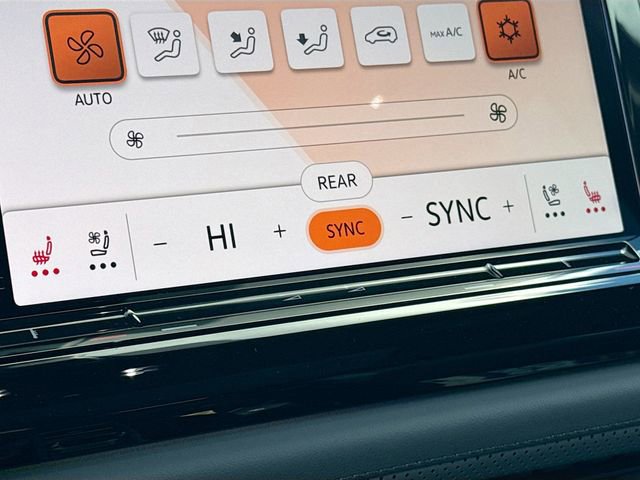 Used 2024 Volkswagen Atlas Peak Edition SEL image 21