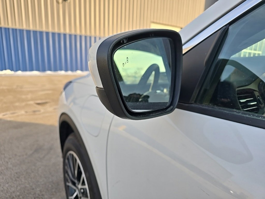 Used 2023 Ford Escape SE image 7