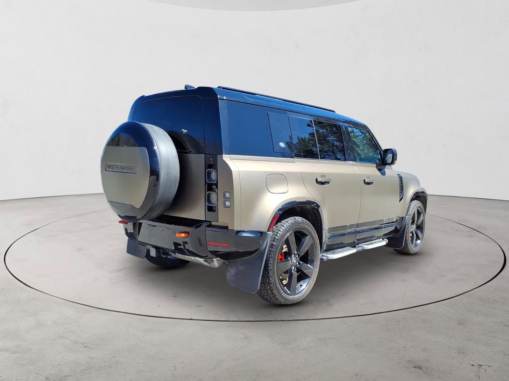 Used 2024 Land Rover Defender 110 X image 5