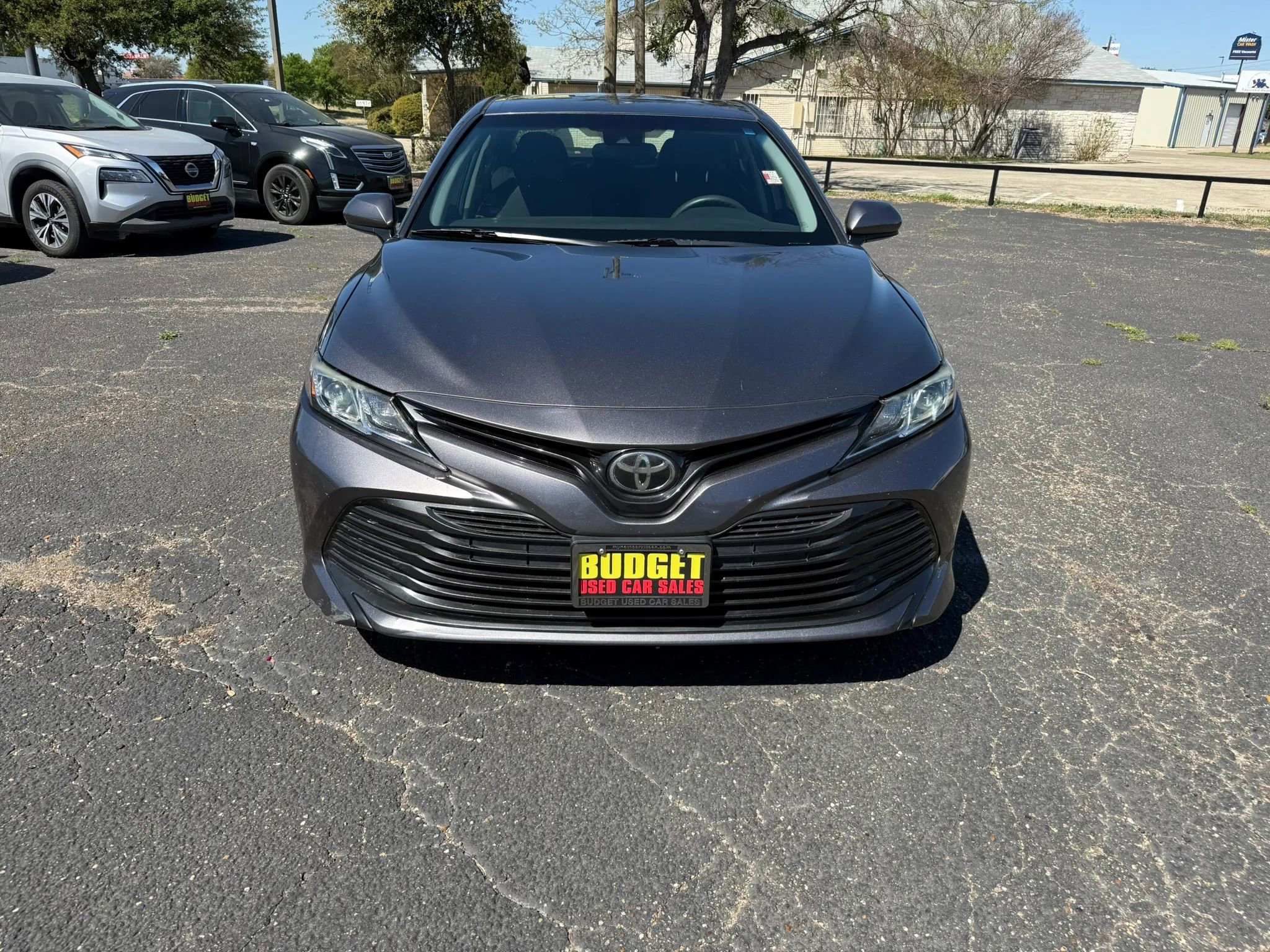 Used 2019 Toyota Camry LE FWD image 2