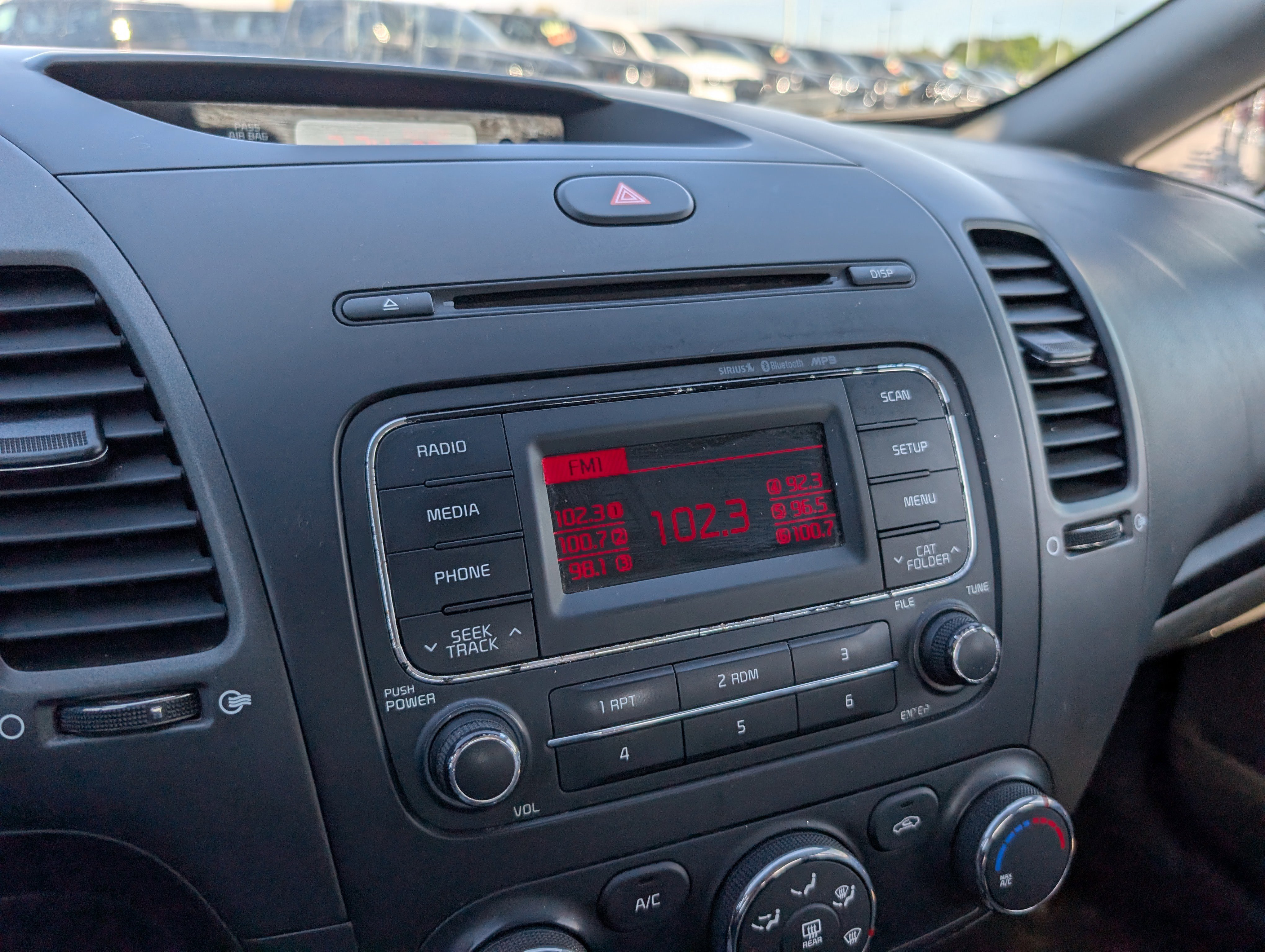 Used 2016 Kia Forte LX image 15