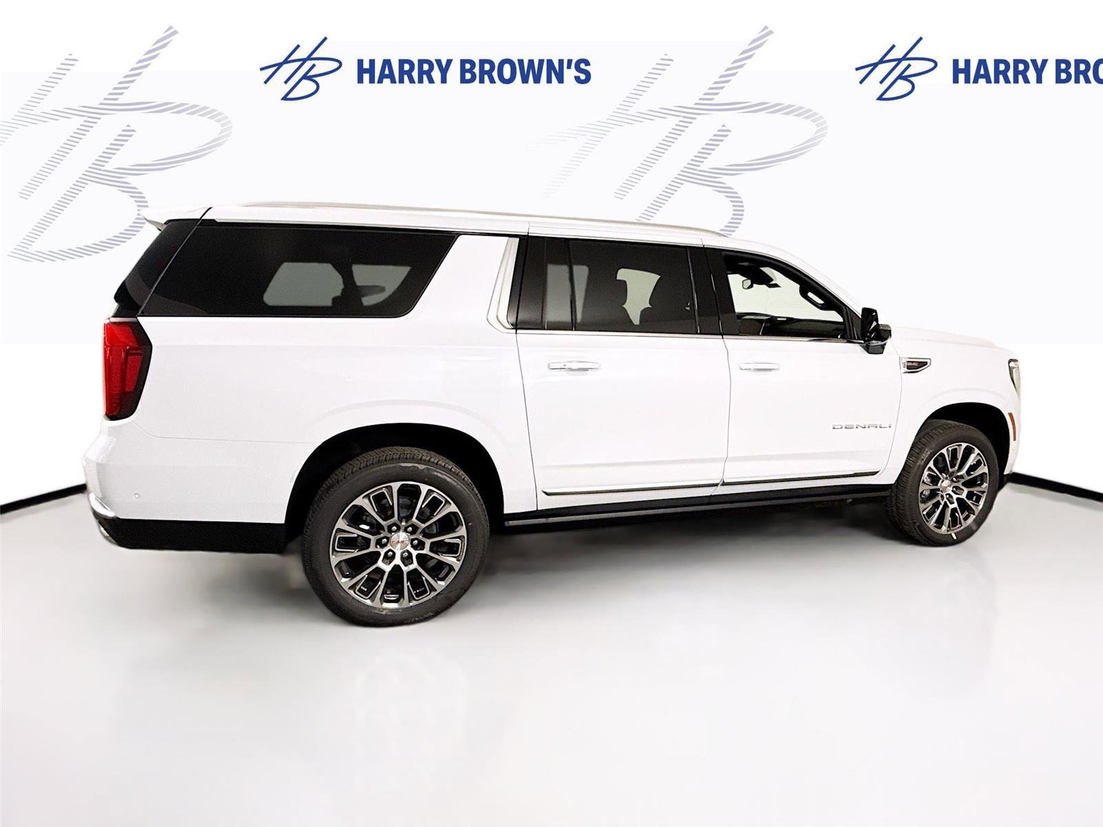 New 2026 GMC Yukon XL Denali w/ Sun & Power Step Package AWD/4WD image 36