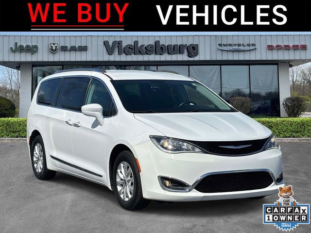 Used 2019 Chrysler Pacifica Touring-L image 1