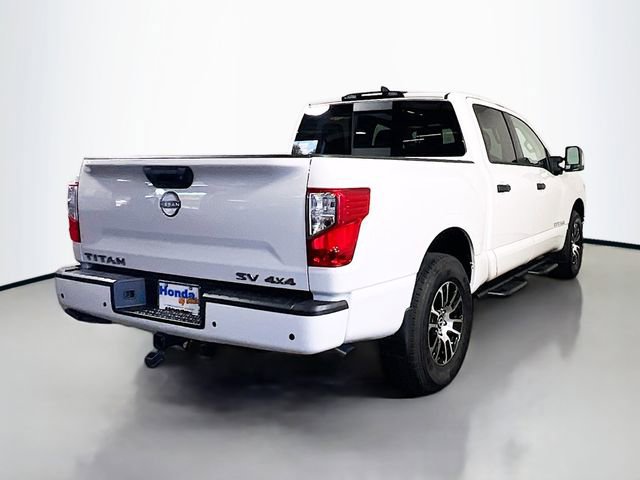 Used 2024 Nissan Titan SV w/ SV Convenience Package image 24