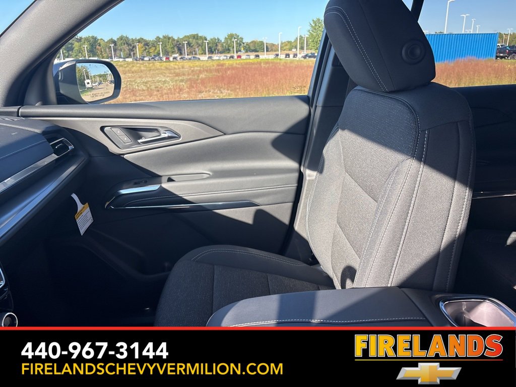 New 2026 Chevrolet Traverse LT w/ Midnight/Sport Edition image 17