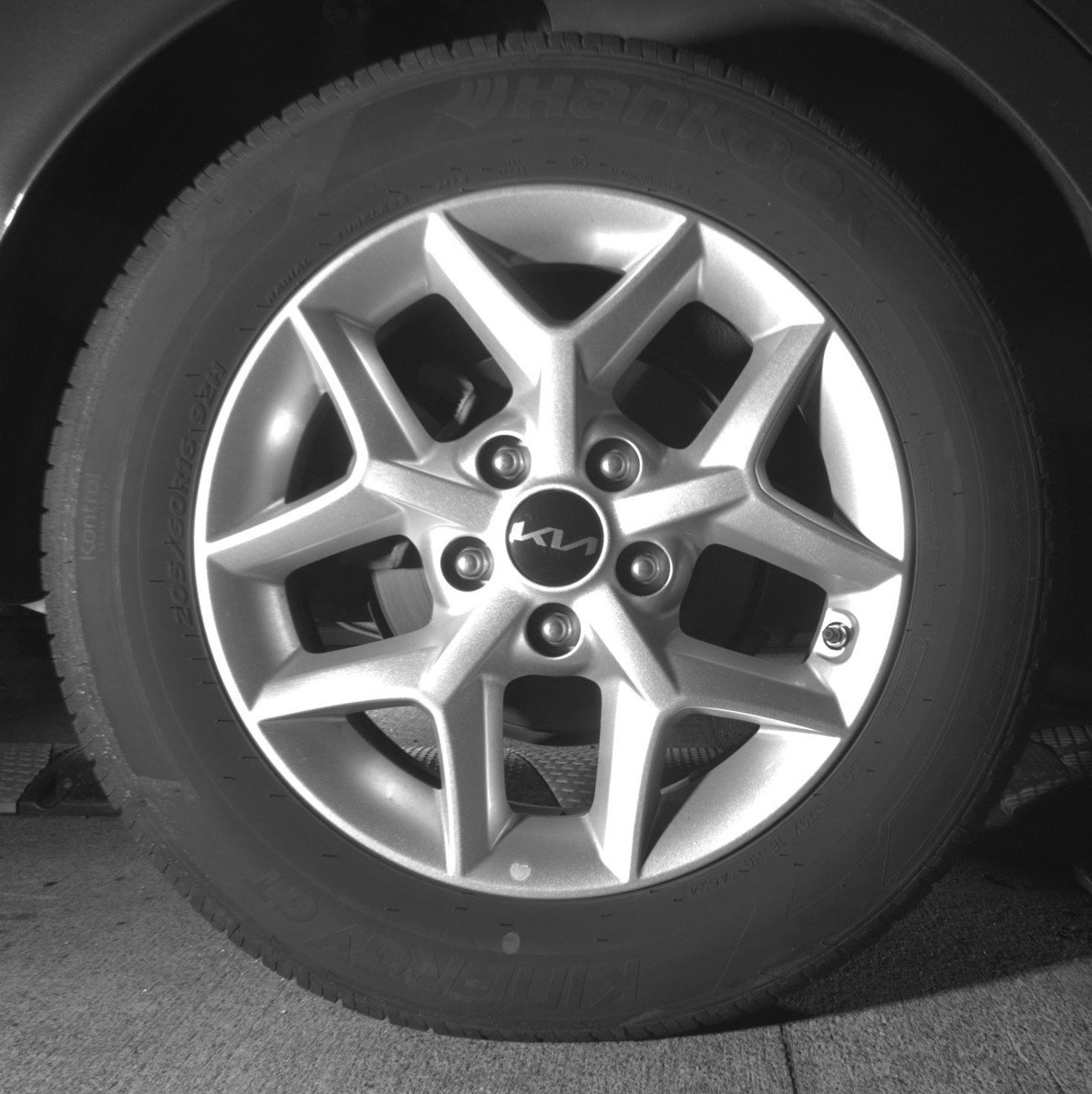 Used 2025 Kia Soul LX w/ LX Technology Package FWD image 15