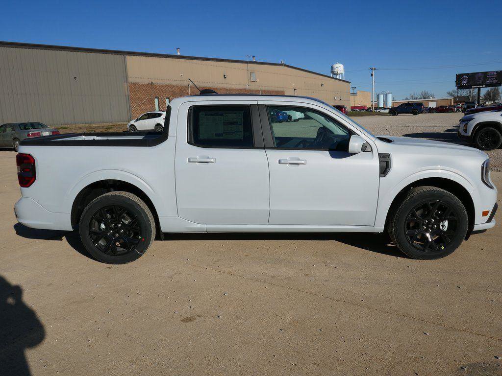 New 2026 Ford Maverick Lobo image 3